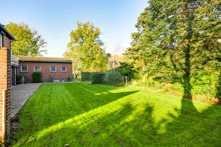 Foto 34 van Azaleaweg 18