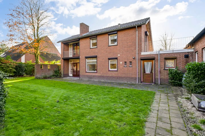 Foto 35 van Azaleaweg 18