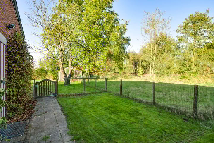 Foto 36 van Azaleaweg 18