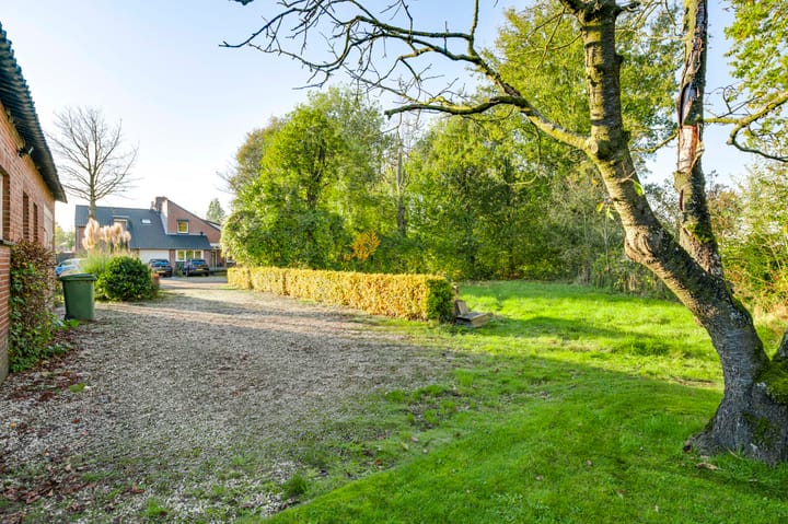 Foto 39 van Azaleaweg 18