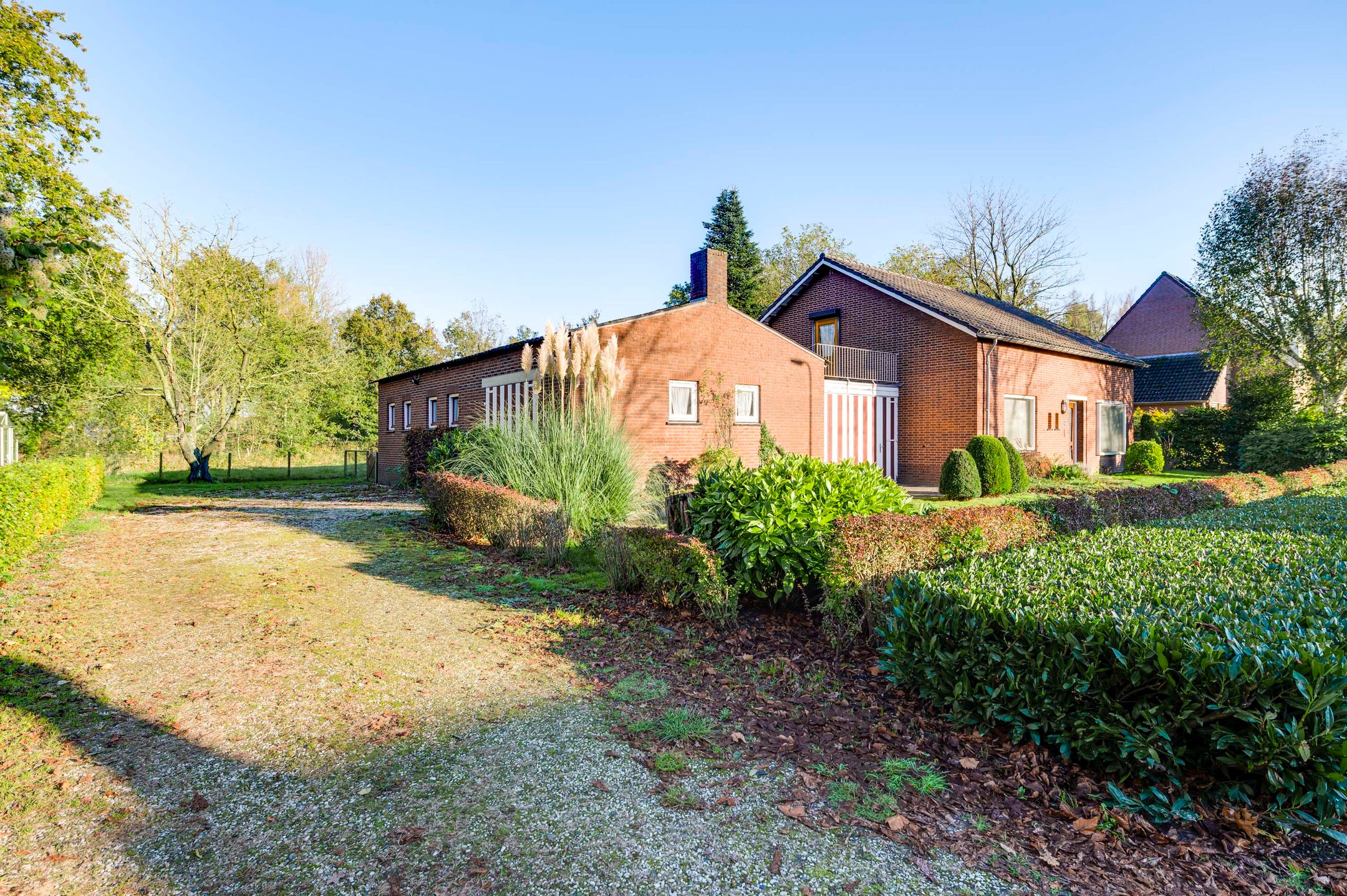 Foto 45 van Azaleaweg 18