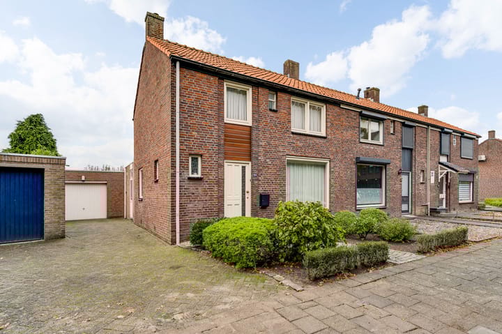 Foto 1 van Oudenakkerstraat 64