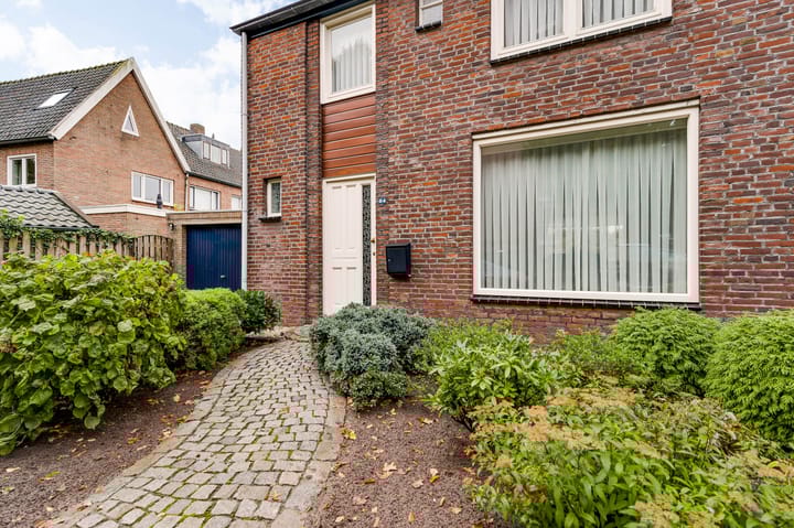 Foto 9 van Oudenakkerstraat 64