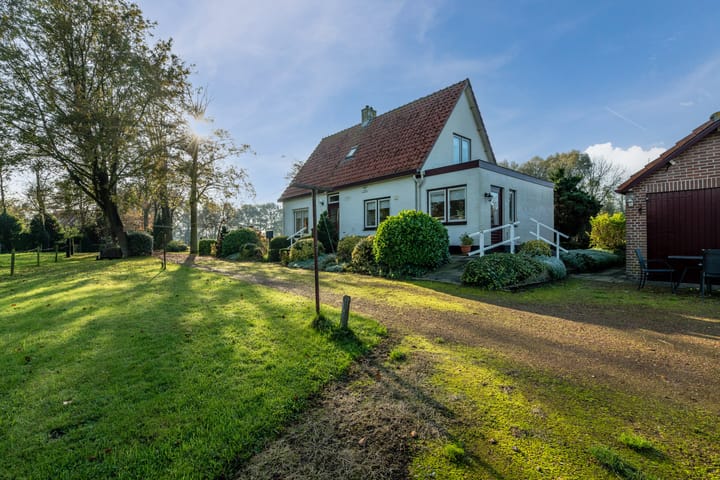 Foto 3 van Emelaarseweg 1-A