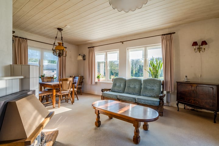 Photo 8 of Emelaarseweg 1-A