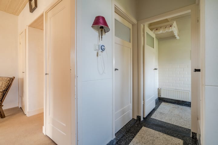 Photo 10 of Emelaarseweg 1-A