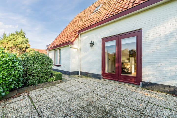 Photo 33 of Emelaarseweg 1-A