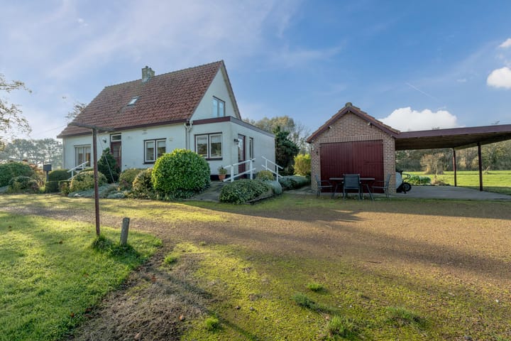 Photo 38 of Emelaarseweg 1-A