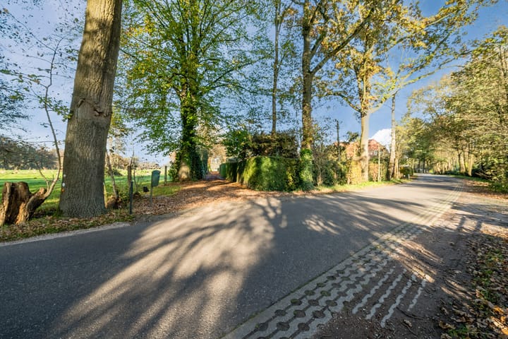 Photo 41 of Emelaarseweg 1-A