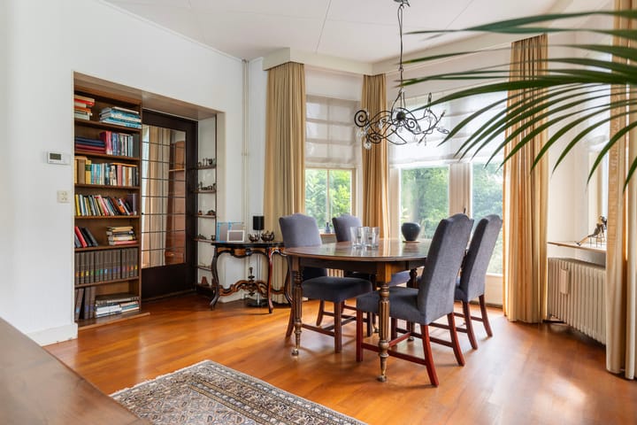 Photo 19 of Stationsweg 32