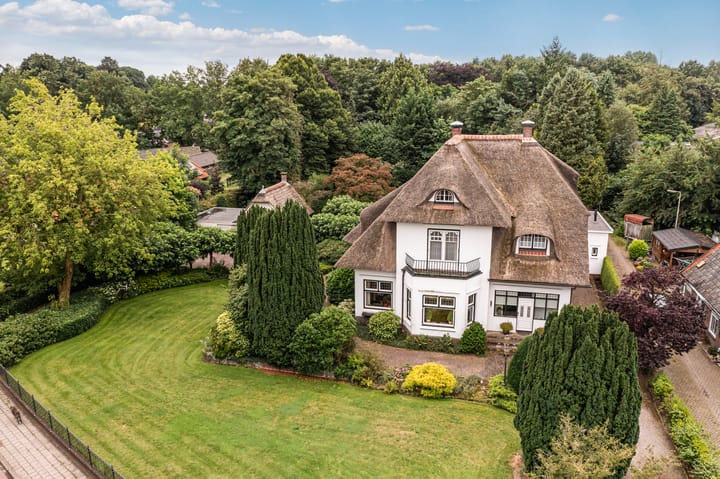 Photo 42 of Stationsweg 32