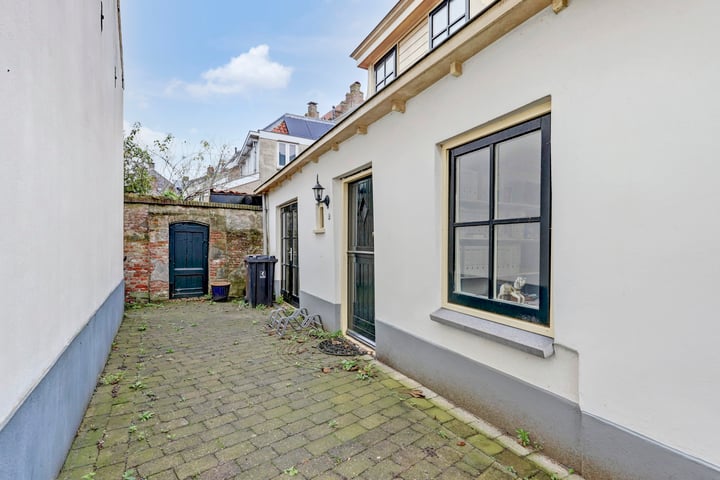 Bekijk foto 38 van Dijkstraat 16