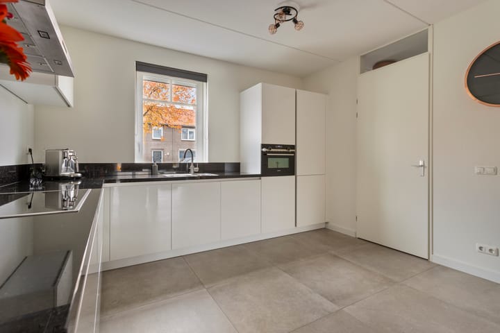 Foto 10 van Deken van Baarstraat 52