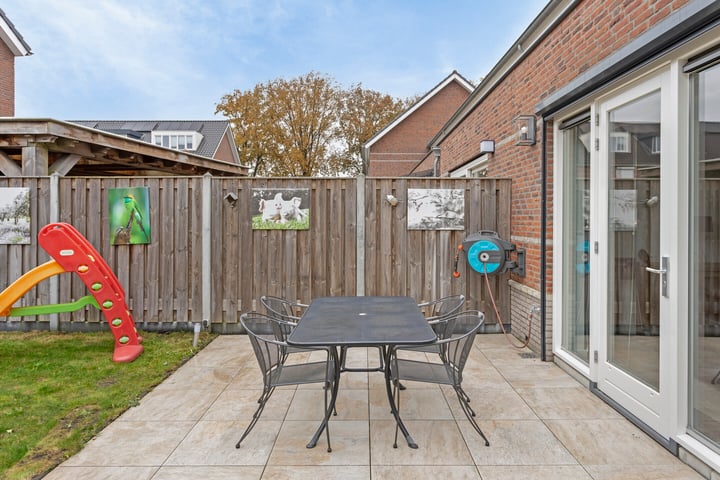 View photo 29 of Deken van Baarstraat 52