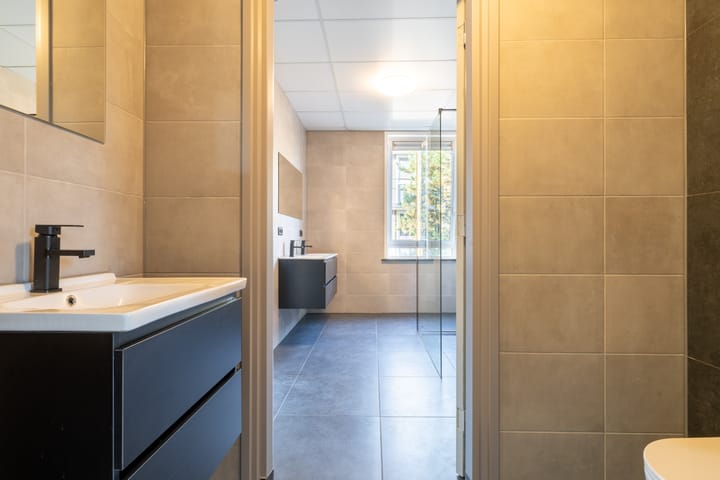 Foto 36 van Raadhuisstraat 2