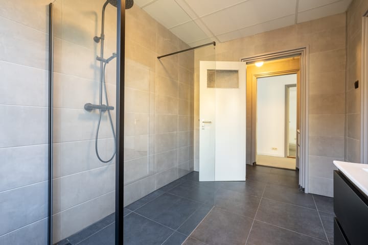 Foto 38 van Raadhuisstraat 2