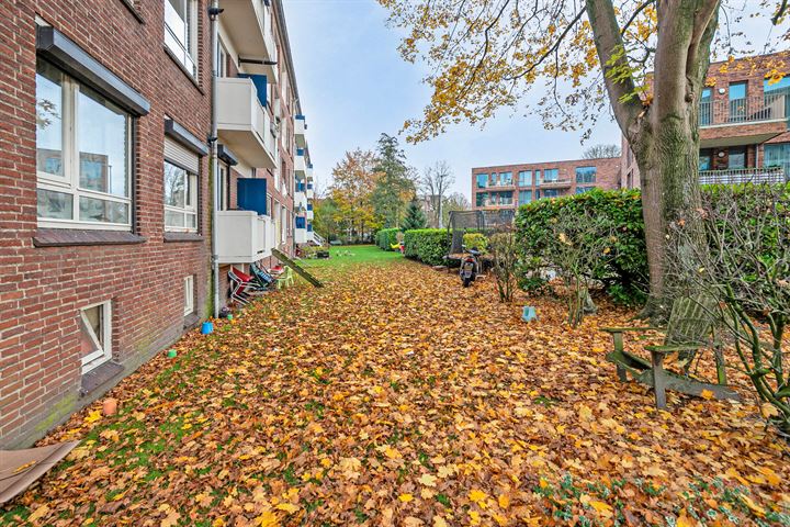 View photo 31 of Dr. Struyckenstraat 13-A