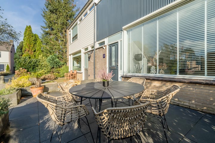 Photo 7 of Jacob van Ruysdaelstraat 22