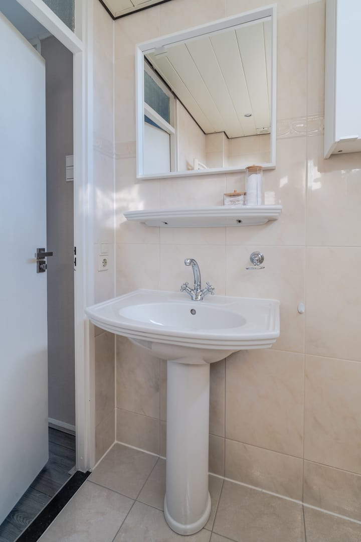 Photo 28 of Jacob van Ruysdaelstraat 22