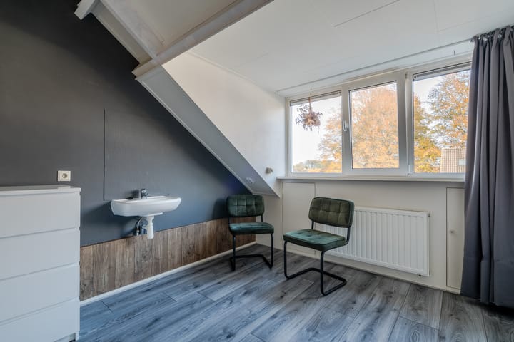 Photo 33 of Jacob van Ruysdaelstraat 22