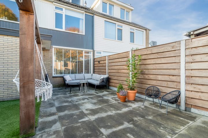 Photo 35 of Jacob van Ruysdaelstraat 22