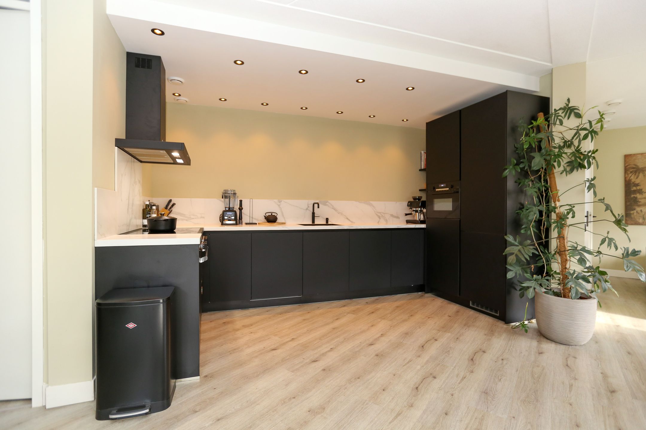 Foto 21 van Deernsstraat 6