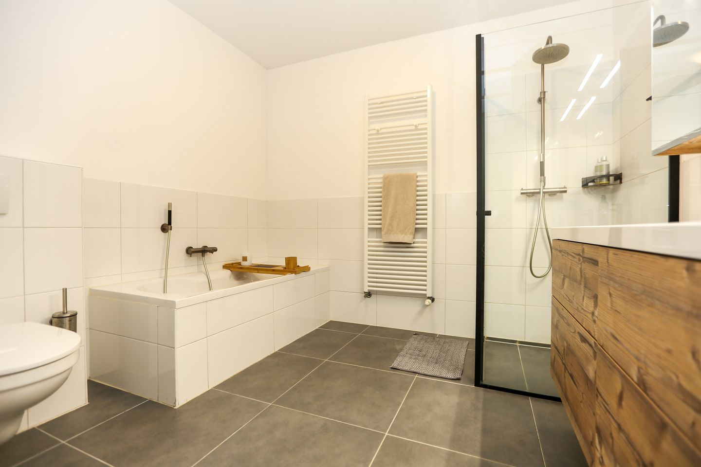 Foto 35 van Deernsstraat 6