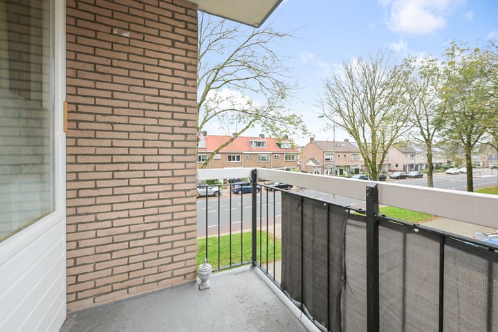 Bekijk foto 22 van Jan Ligthartstraat 689