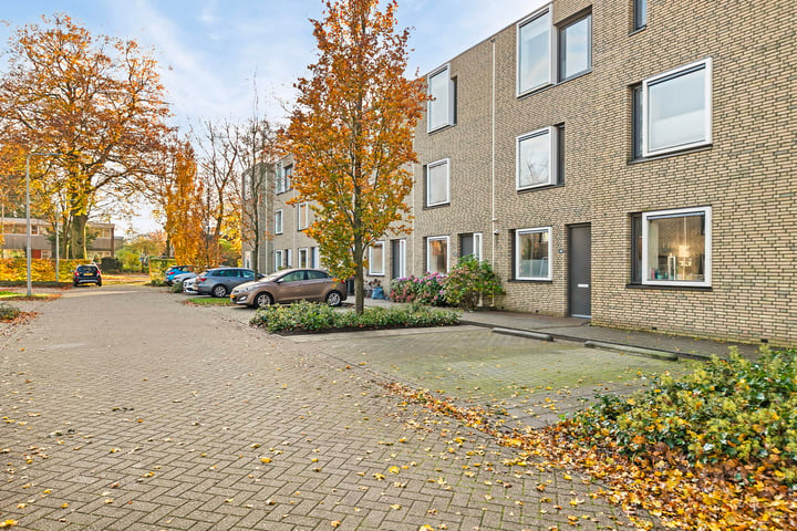 View photo 5 of Faradaystraat 45