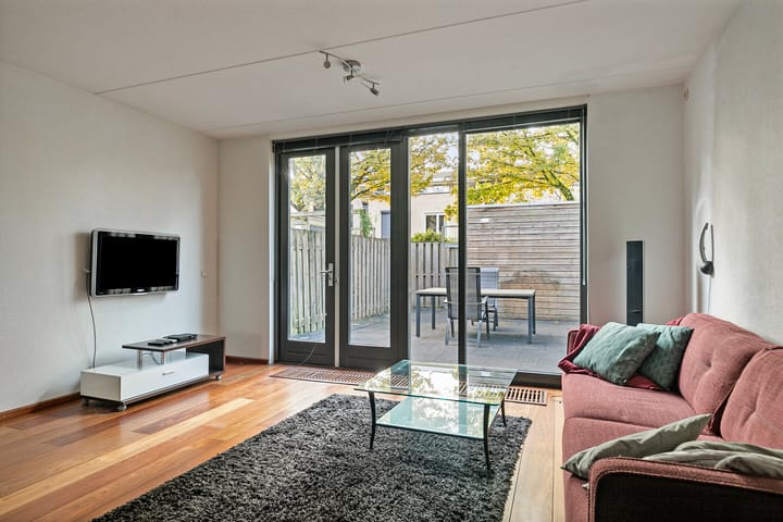 Foto 8 van Faradaystraat 45