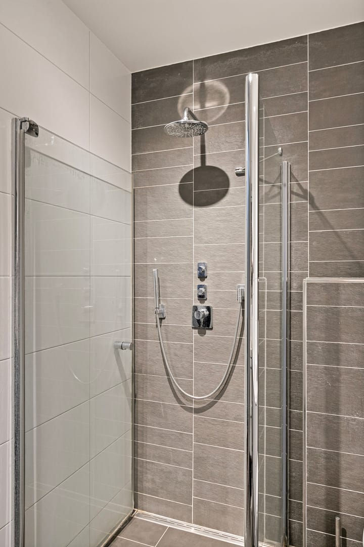 Foto 18 van Faradaystraat 45