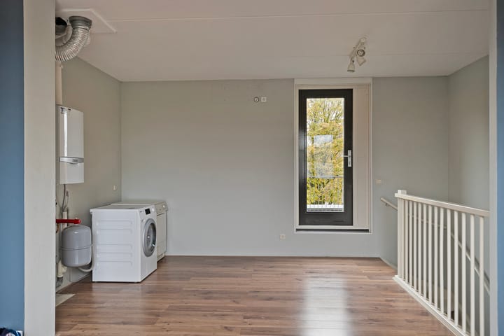 Foto 25 van Faradaystraat 45