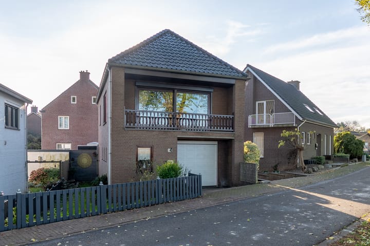 Foto 25 van Dijk 7-B