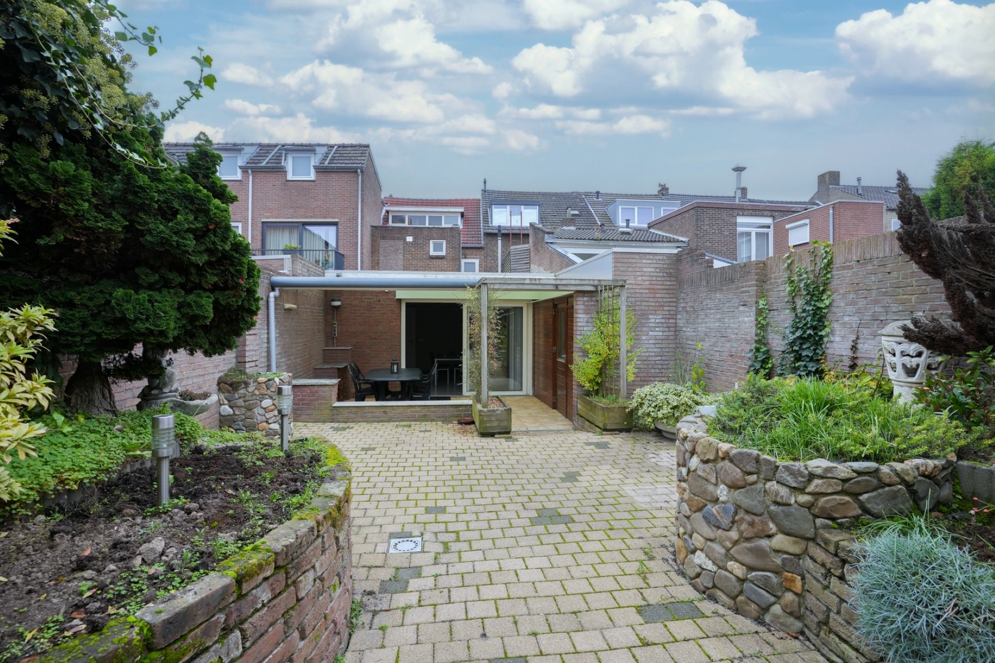 Photo 18 of Wolfeynde 20