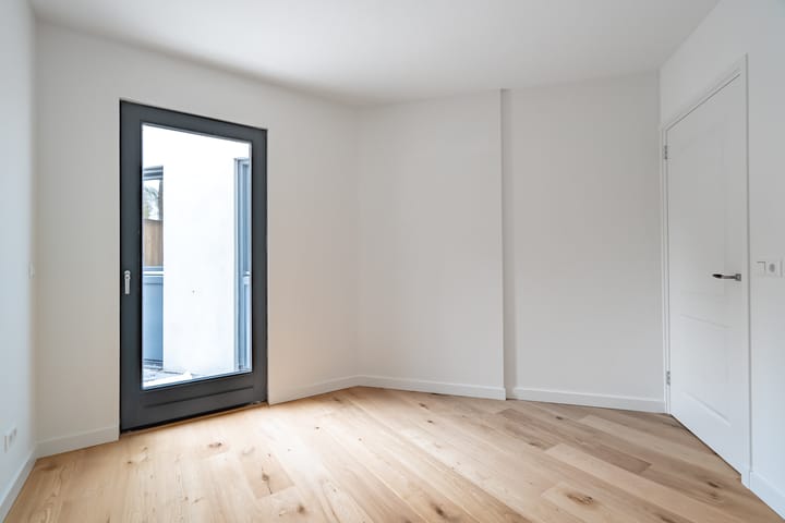 Foto 13 van Laan van Nieuw-Guinea 43-A