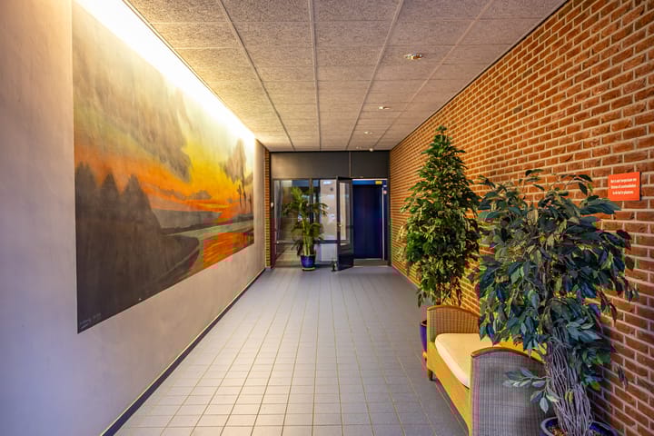 Photo 3 of Burg v Roijenstr Oost 4-G