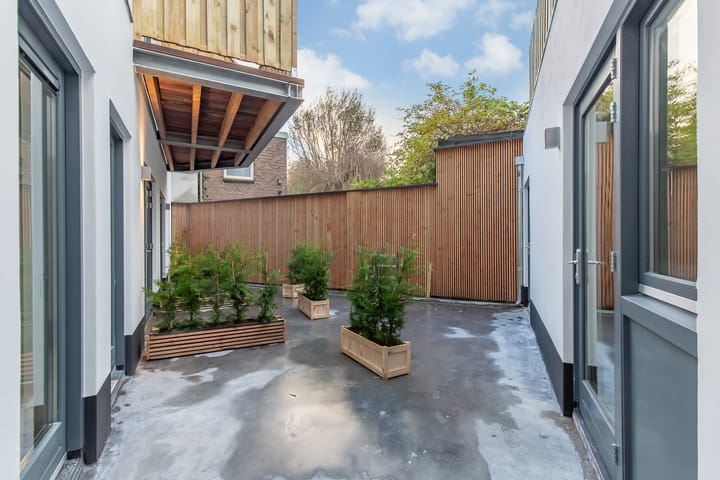 Foto 20 van Laan van Nieuw-Guinea 43-A