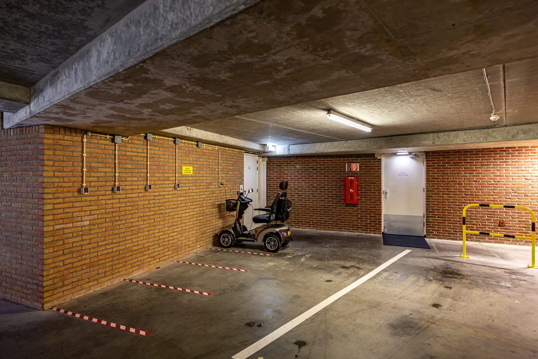 Foto 26 van Burg v Roijenstr Oost 4-G