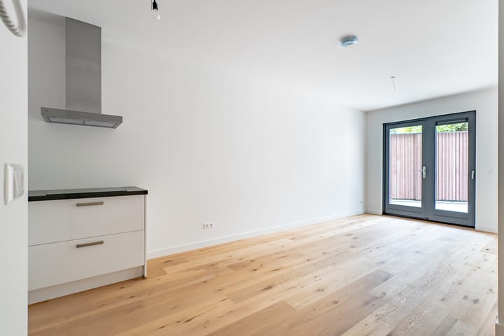 Foto 7 van Laan van Nieuw-Guinea 43-B