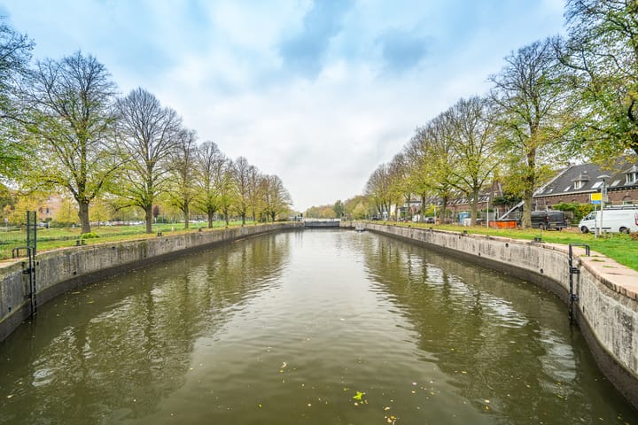 Foto 31 van Laan van Nieuw-Guinea 43-B