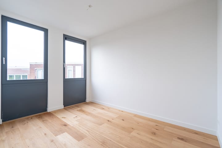 Foto 6 van Laan van Nieuw-Guinea 43-G