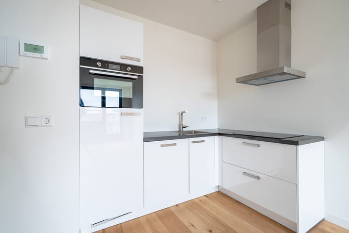 Foto 11 van Laan van Nieuw-Guinea 43-G