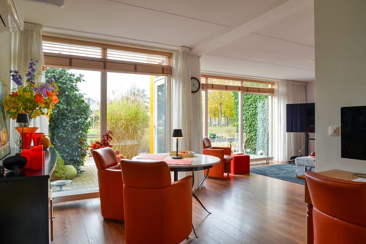 Foto 2 van Kalmoes 67