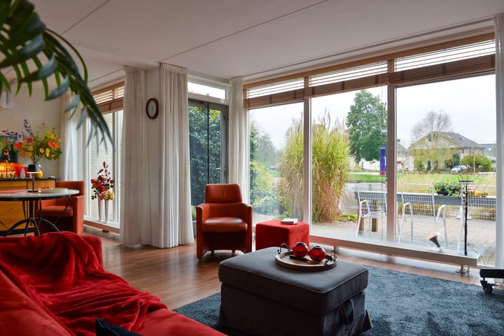 Foto 3 van Kalmoes 67