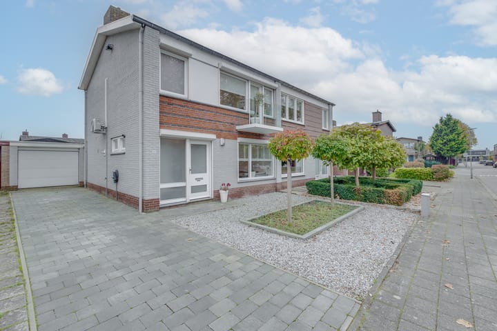 Photo 1 of Reinoud van Gelderstraat 20