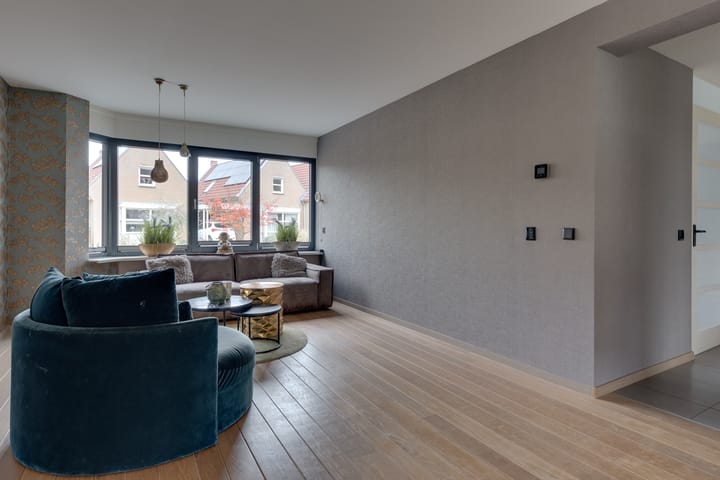 Foto 11 van Leliestraat 77