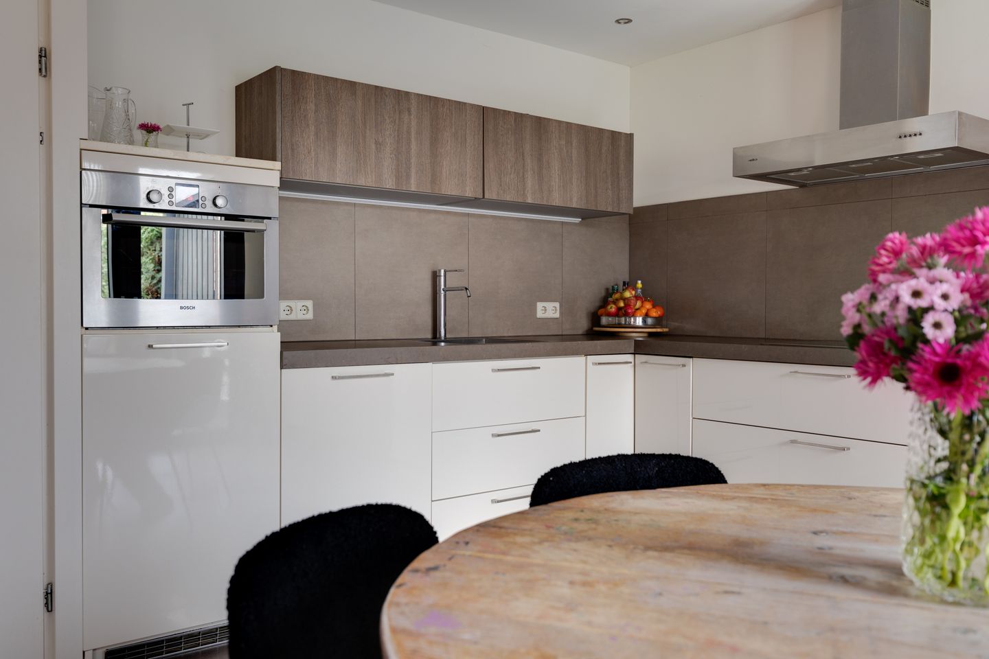 Foto 19 van Leliestraat 77