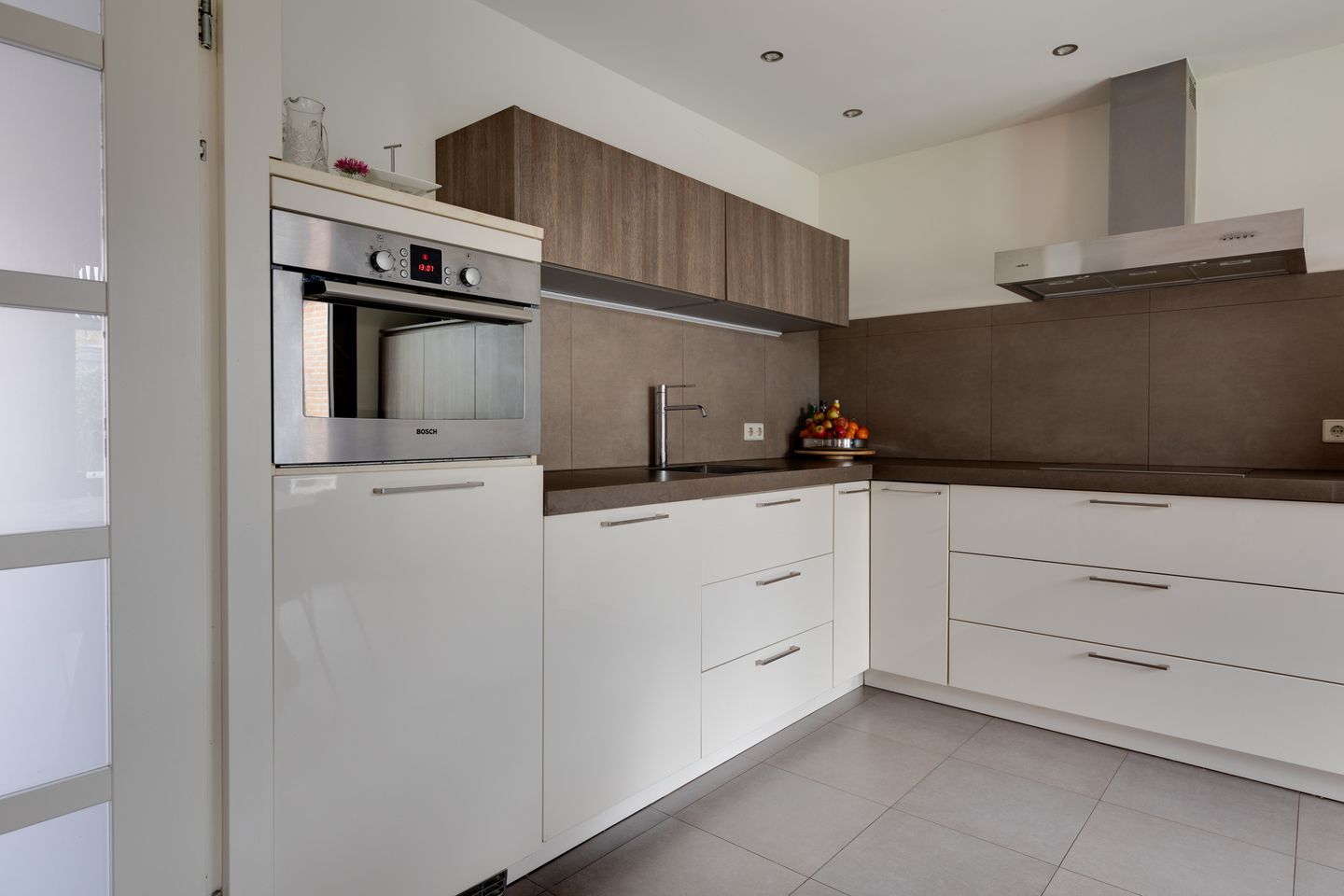 Foto 20 van Leliestraat 77