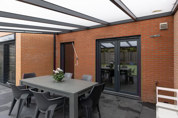 Foto 46 van Leliestraat 77