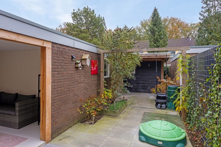 Foto 28 van Merelstraat 71